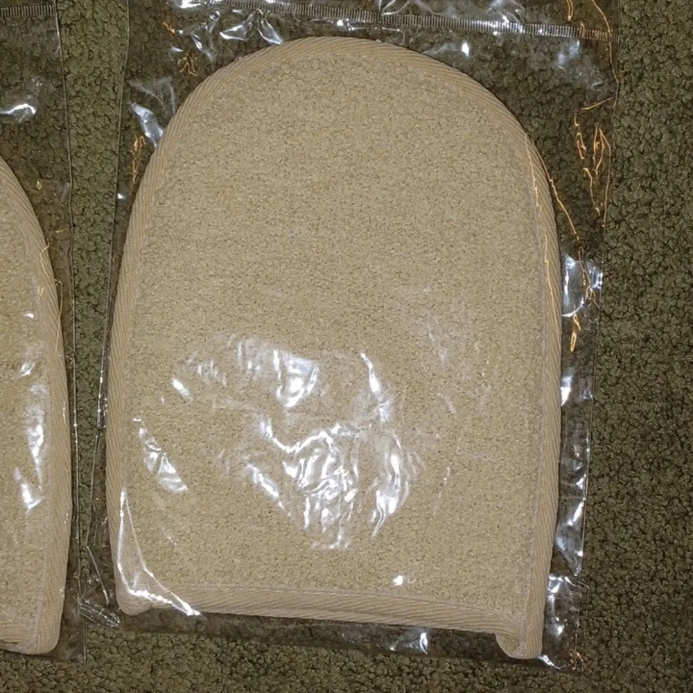 LOT of NIP Luffa Mitts and Soap Bags